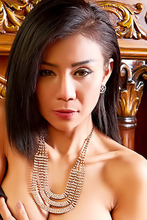 Sexy Asian Model Aliyah