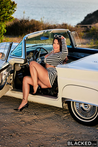 Eva Angelina Unbelievable Sexy Pornstar Fucked With Black Cock