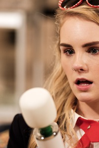 Natalie Knight Introduce Art Of Making Love