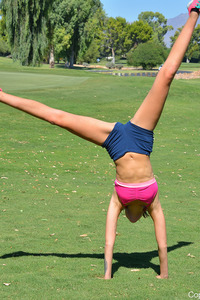 FTV Roxanna Sporty Chick Getting Naked Outdoors