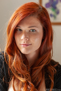 Mia Sollis Exposing Her Plump-lipped Pussy