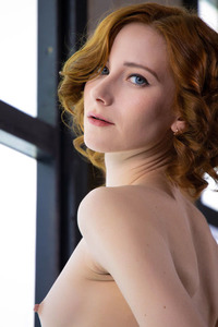 Rona Talin Turning Around So Her Lucky Neighbors Can See Her Flawless Ass