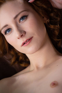 Rona Talin Turning Around So Her Lucky Neighbors Can See Her Flawless Ass