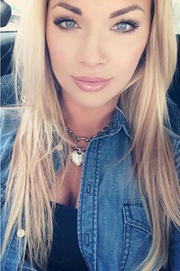 Tara Booher Erotic Photos