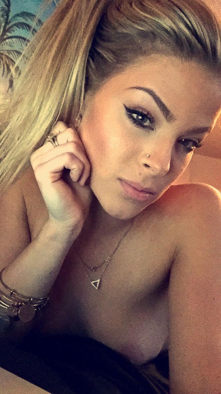 Valerie Pac Leaked Nudes | Photo 04 - Sexy Celebs Babes