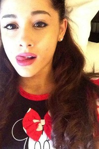 Ariana Grande Nude Private Pics