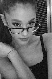 Ariana Grande Nude Private Pics