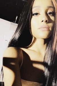 Ariana Grande Nude Private Pics