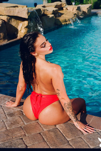 Emjay Rinaudo Getting Naked From Her Bright Red Swimsuit