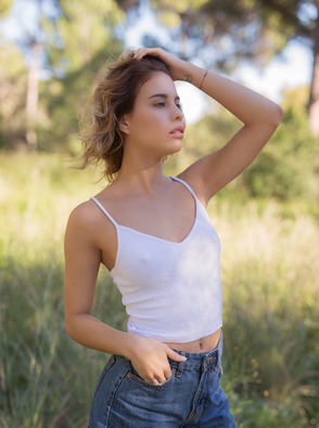 Beautiful Model Toni Maria Gets Naked Outdoors
