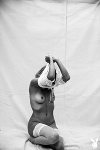 Australian Model Jessica Lawson Posing Nude