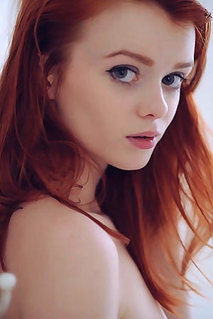 Lass Via SuicideGirls