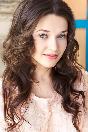 Serena Wood - Etinda