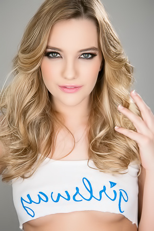 Sexy Girlsway Star Kenna James