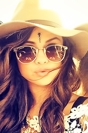 Hot Selena Gomez Pics