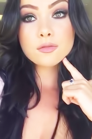 Lex Nai Instafamous Model