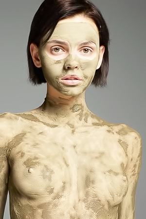 Ariel In Body Mud Mask