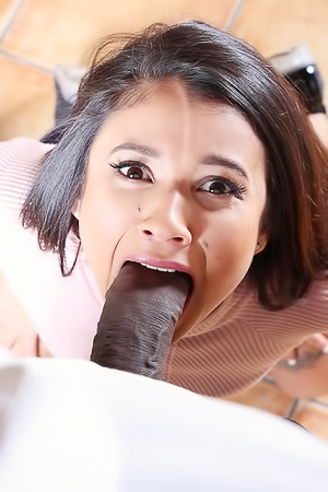 Jade Presley Sucking Big Fat Cock