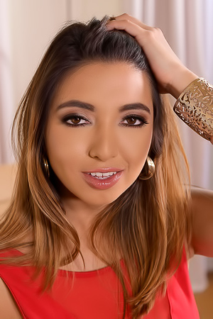 Frida Sante Masturbating Orgasm