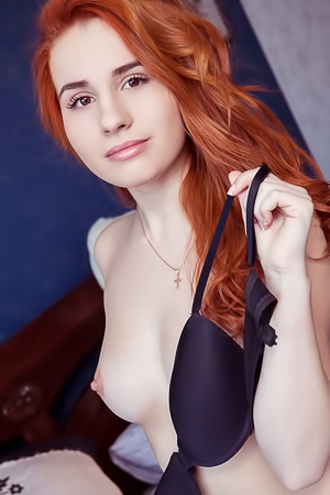 Sexy Redhead Teen Nicole La Cray