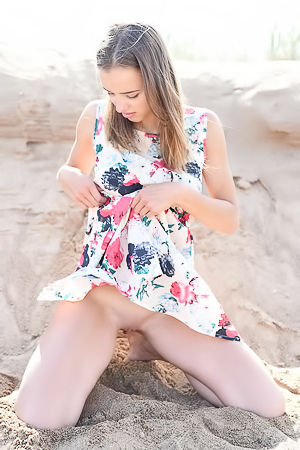 Sensational Girl Maxa