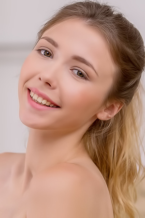 Mila Azul Solo Striptease In Bath
