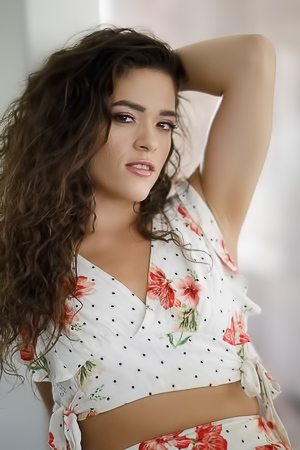 Curly Victoria Voxxx