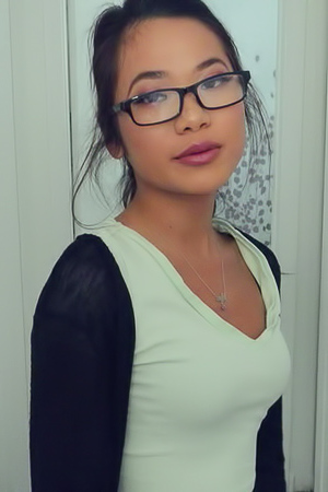 Nerd Girl Needs The Bucks