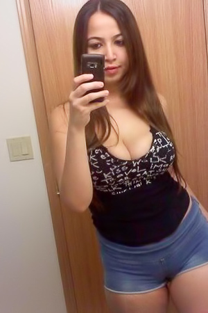 Thick Girl Tiny Outfits-1