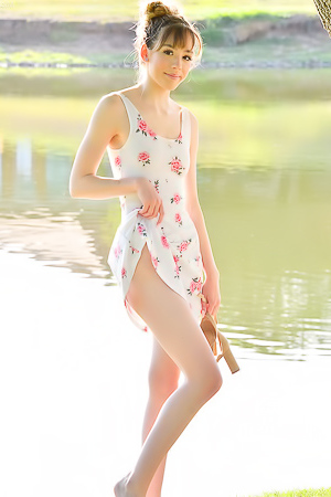 FTV Michelle With Skinny Ass Spreads Her Legs