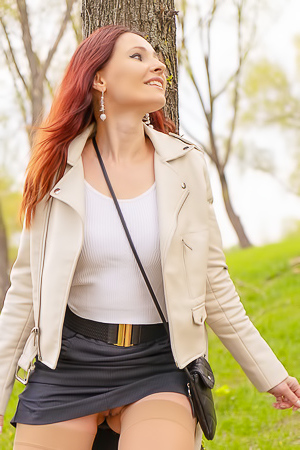 Jeny Smith Some Spring Photos