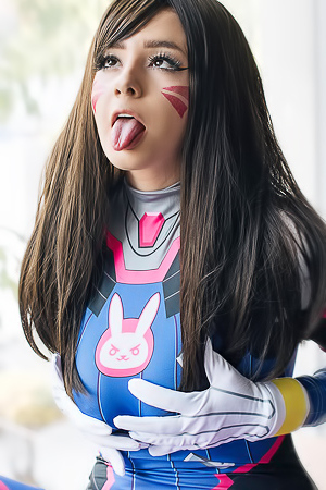 Betzyblack via Suicide Girls