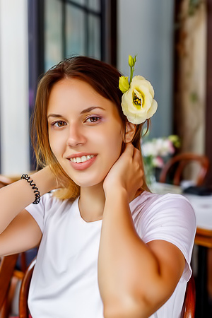 Gorgeous Giselle Expose The Neat Triangle Of Hair That Crowns Her Pussy