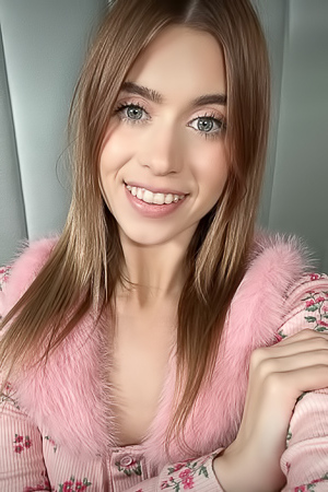 Look at sexy babe Jill Kassidy's lovely selfies in different attire
