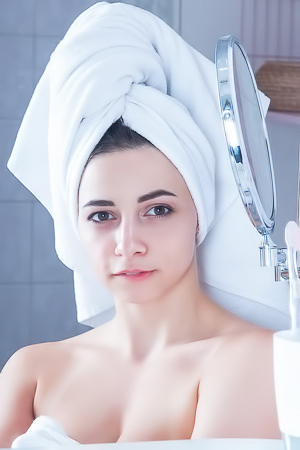 Elle Mira Big Breasted Young Hottie