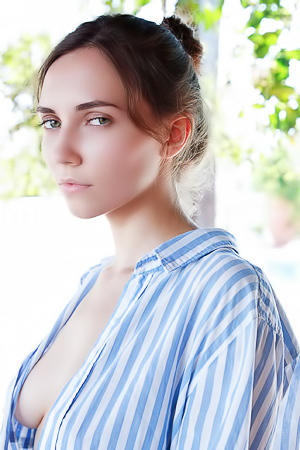 Danniela Poolside Poses By Met Art