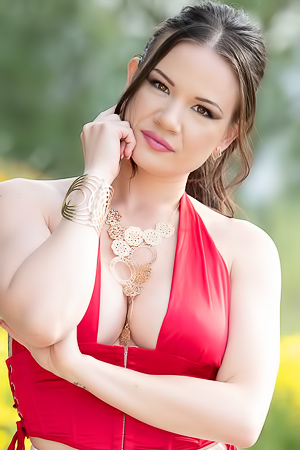 Alison Rey And Serene Siren Enjoys Playful Sex And Lesbian Orgasms