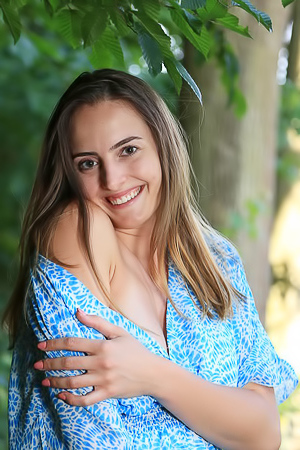 Anna Love Pretty Young Lady With Sexy Body