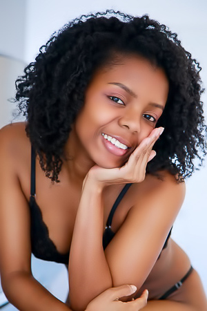 Sukki T Amazing Hot Ebony Chick