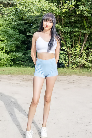 Bernie Smiles Flirtatiously As She Turns Heads With Her Flawless Figure
