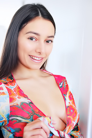 Vibrant Glow porn pic gallery