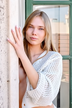 Luise Charming Blue-eyed Beauty Doesn’t Fight The Urge To Go Naked Outdoors