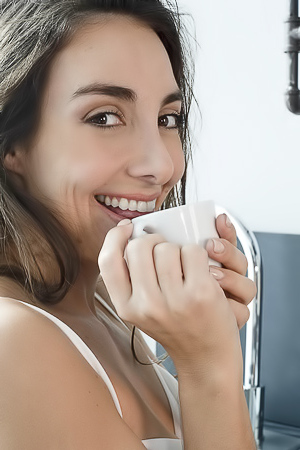 Ana BB Hottest Women Spreads Her Pussy