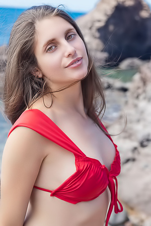 Esfinge Gorgeous Portuguese Brunette Is Soon Wonderfully Naked