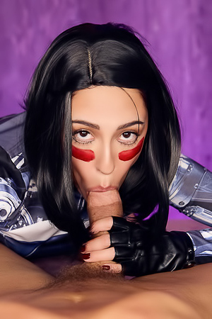 Selena Ivy As Alita