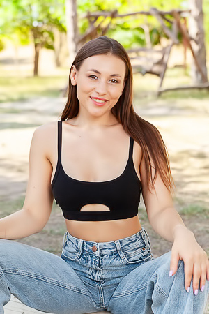 Sumiko Invites The Sun To Kiss Her Sexy Booty