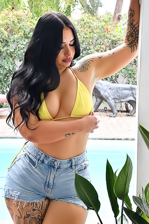 Baby Like A Banana FTV Milfs