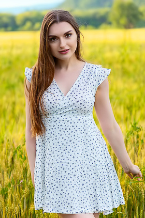 Julia K laying it out on the green, flaunting her killer body and bubble butt