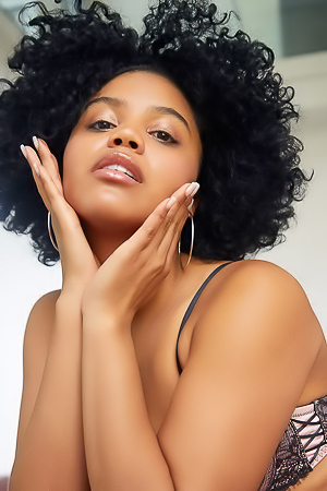 Selva Lapiedra Her Curvy Bubble Butt Gets The Appreciation It Deserves