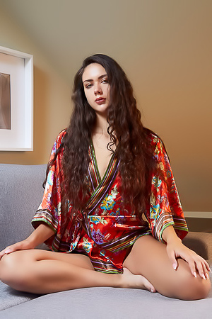 Vixi Rafi Spreads Her Pussy Lips Like Butterfly Wings